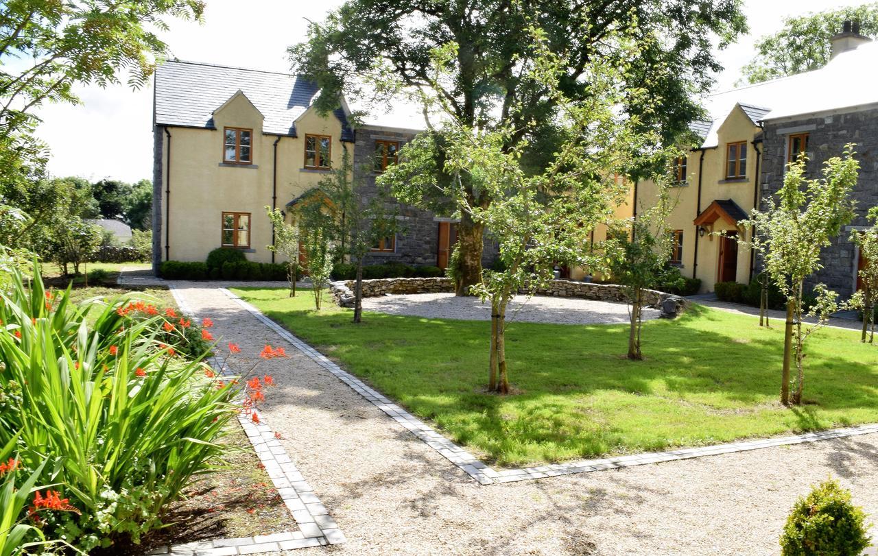 Burren Court Lodge Ballyvaughan Exterior foto